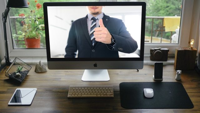 谷歌地图在线路线规划视频教程封面，展示从起点到终点的完整操作流程演示